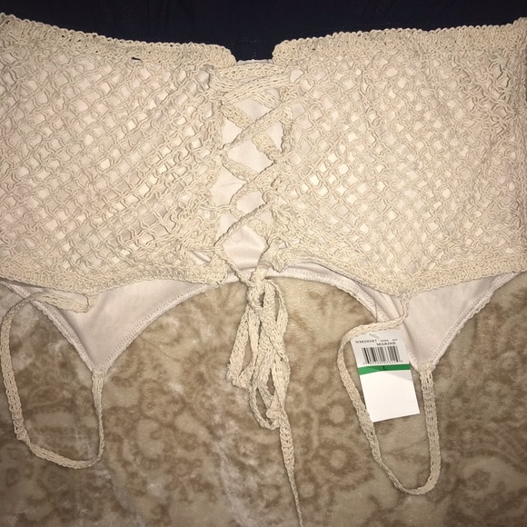 Neiman Marcus flowy spaghetti strap dress - Picture 3 of 4